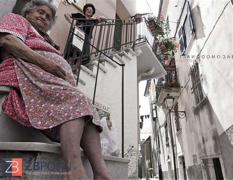 Clothed Grannies ZB Porn