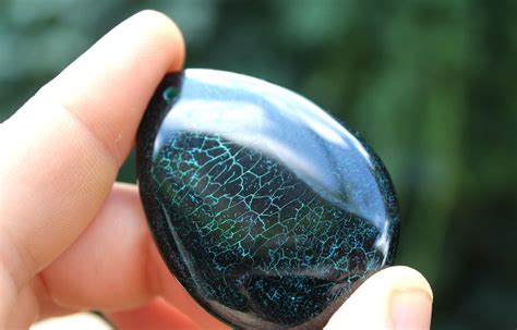 Агат вены дракона: магические свойства, виды, кому подойдет