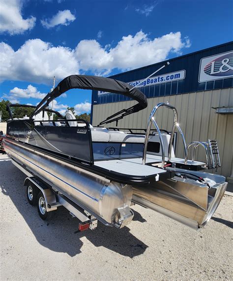 Avalon Lsz Versatile Rear Bench Ft Pontoon For Sale Yachtworld