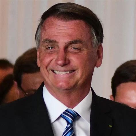 Choquei On Twitter Pol Tica Bolsonaro Cogita Passar A Faixa