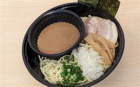 暑い夏こそ麺が食べたい！ ローソンの「らあめん花月嵐監修 冷し豚そばつけ麺」は豚と魚介の旨味いっぱいのスープがgood ライブドアニュース