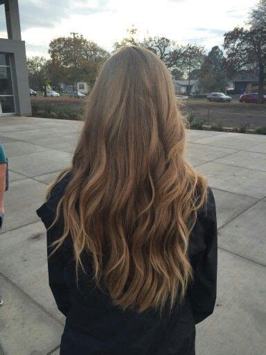Pin By Azzy On Hair And Beauty Blonde Hair Goals Blonde Wavy Hair Brown Wavy Hair