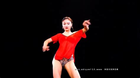 爱丝袜Vivian姐性感机长 Porn 爱丝袜vivian姐性感机长 爱丝袜vivian姐性感机长 Videos SpankBang