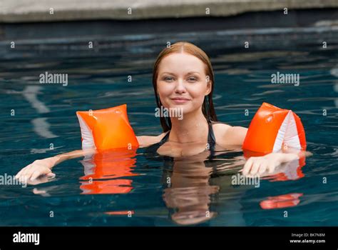 Bikini Red Head Pool High Resolution Stock Photography And Images Alamy