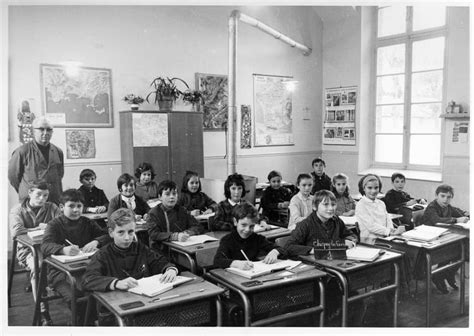 Photo De Classe CM2 1968 1969 De 1968 Ecole Pommery Chigny Les Roses