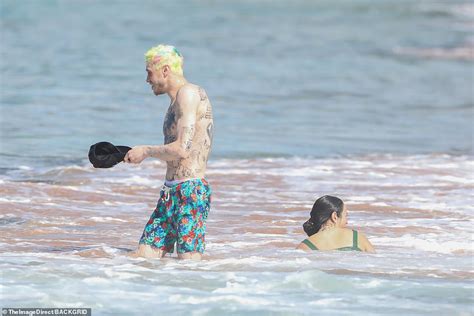 Pete Davidson Packs On The PDA With Bikini Clad Chase Sui On Romantic Hawaiian Getaway Daily