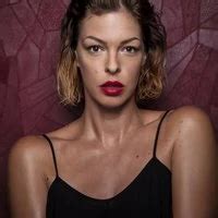 Pollyanna Mcintosh Nude Threesome Scene In Sex And D Sca Celebrity Porn Feat Natassia