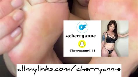 Foot Massage Rubbing Mature MILF Feet Pornhub