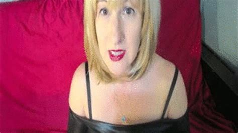 Red Lips To Eat You With MP4 HD Curvy Mature MILF Amypaige Clips4sale