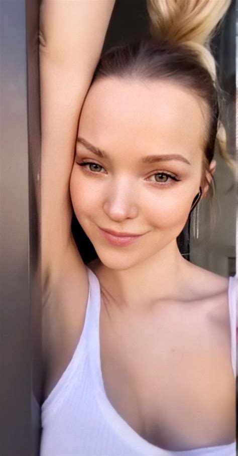 Pin Em Dove Cameron