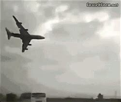 Airplane Exploded Crash GIF (889×500) - Airplane | GIFDB.com