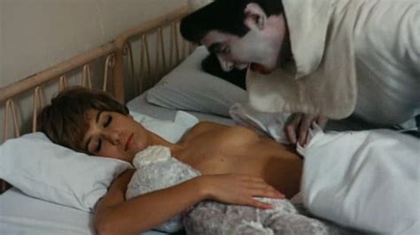 Naked Daria Damar In The Vampire Happening