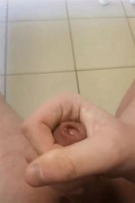Ich Hole Mir Auf Dem Klo Einen Runter German Gay Amateur Porn XHamster