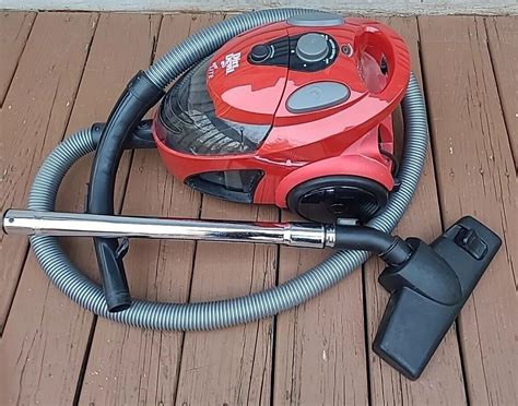 Royal Dirt Devil Easy Lite Canister Vacuum HEPA Bagless Red SD40010