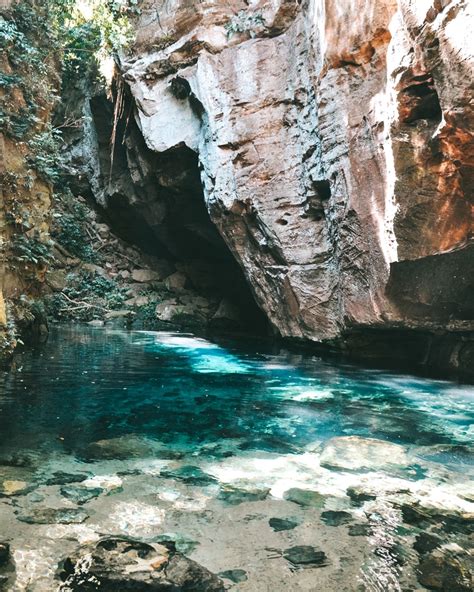 Encanto Azul em Riachão uma maravilha da Chapada das Mesas