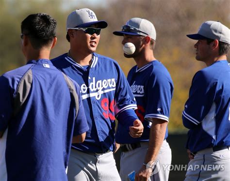 류현진 100개 전력투구 도울 Mlb 다저스 철벽 불펜 연합뉴스