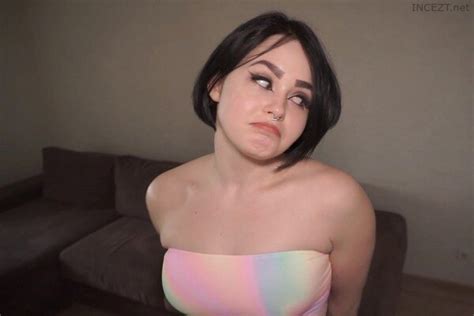 My Taboo Sister Really Wanted To Have Sex Through Ripped Jeans HD 1080p