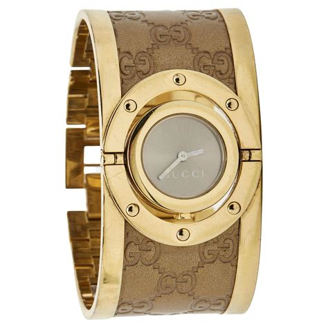 Gucci G Timeless Stainless Steel Two Tone Watch Ya126447 At 1stdibs Gucci Ya126447 Rose Gold