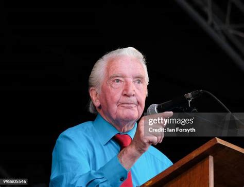 Bolsover Mp Dennis Skinner Photos and Premium High Res Pictures - Getty ...