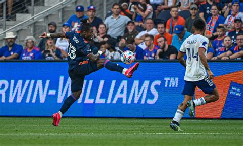 fc cincinnati  struggles   men   signs