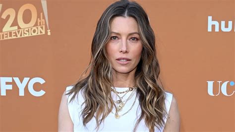 Jessica Biel Biography, Height, Weight, Age, Movies, Husband, Family