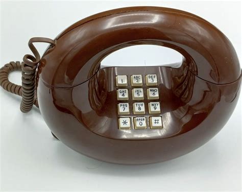 Sculptura Retro Telephone By Western Electric Brown 1970s Donut