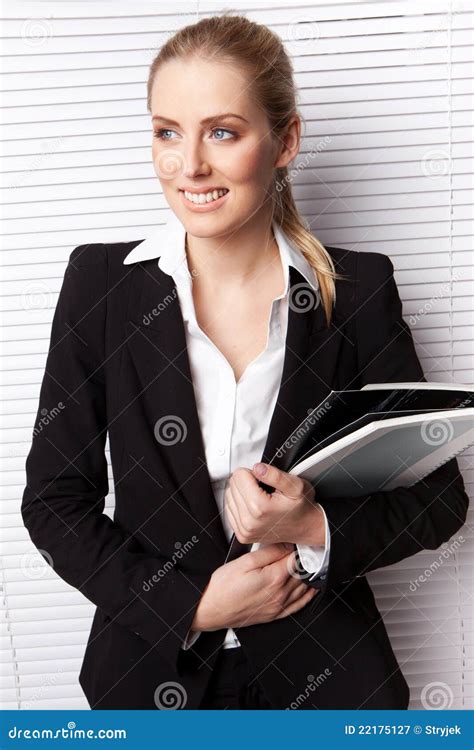 Femme D Affaires Blonde Attirante Avec Le Fichier Image Stock Image Du Employ Attitude