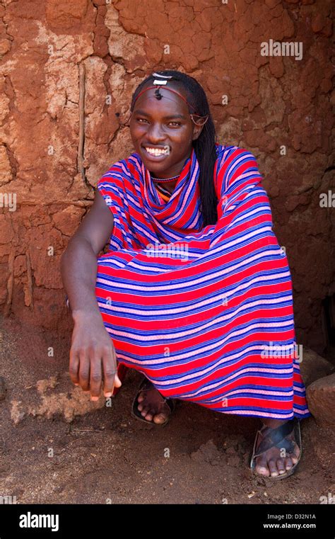 Maasai Warrior Hi Res Stock Photography And Images Alamy