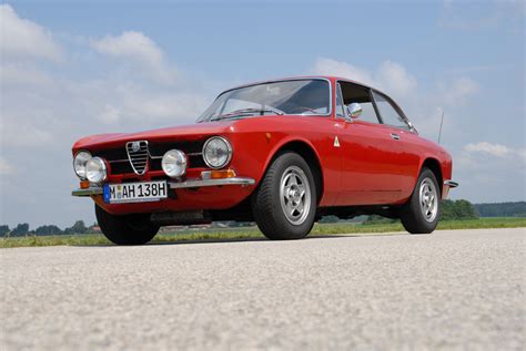 Alfa Romeo Gt 1300 Junior Oldtimervermietung Alfa Classics