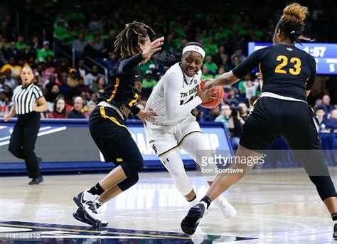 Notre Dame Fighting Irish Guard Arike Ogunbowale Drives To The Basket