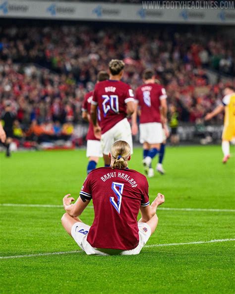 PROHIBIDO: La FIFA obliga a Noruega a abandonar la fuente rúnica para