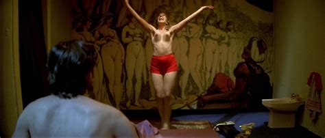 Naked Nathalie Seseña in Airbag