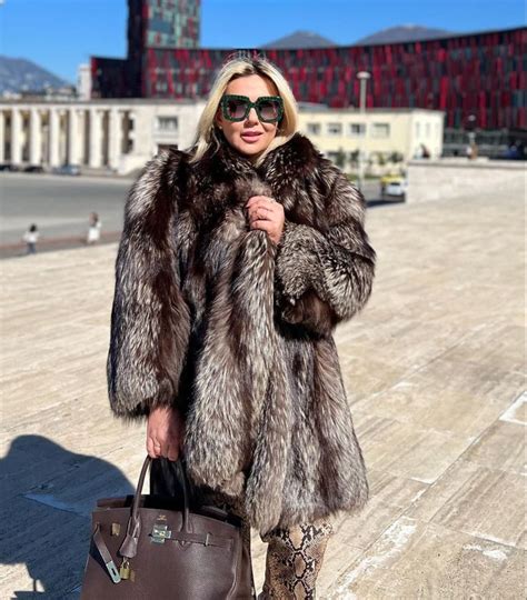 「LOLA」おしゃれまとめの人気アイデア｜Pinterest｜Evgen | ファッション レディース, ファッション, レディース