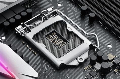 Coffee Lake usa il socket LGA 1151 V2