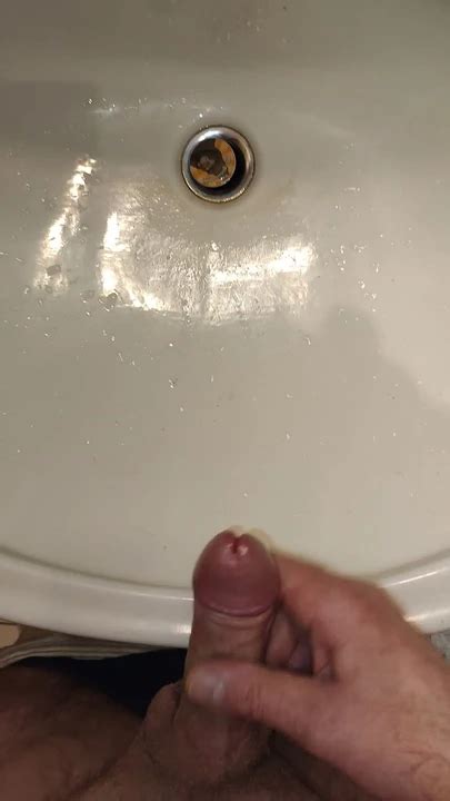 Quick Jerk In The Sink Gay Amateur Amateur Porn Feat Flowdrop Xhamster