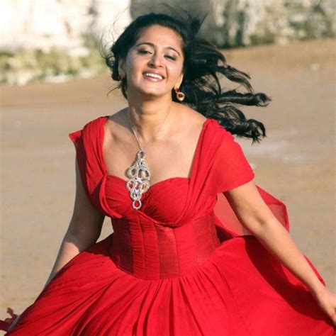 Actress Anushka Shetty Unseen Hot Spicy Glamorous Pictures