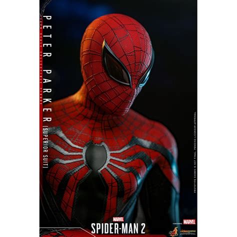 Spider Man Superior Suit Hot Toys Figure