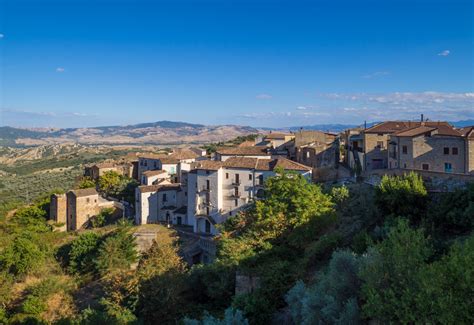 10 Cose Da Fare E Vedere Ad Aliano Wayglo Basilicata