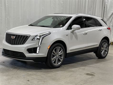 cadillac xt premium luxury suv opulence  wheels premium suv