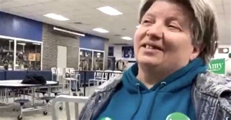 El Momento En Que Una Mujer Se Entera Que Pete Buttigieg Es Gay Y Pide Cambiar Su Voto Infobae