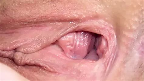 Mädchen spreizt Vagina ihres Freundes xHamster