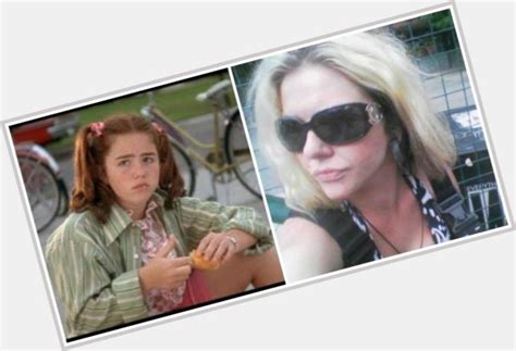 9 Hot Sexy Ashleigh Aston Moore Bikini Pics