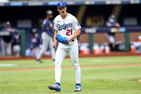 Dodgers Beat Braves 3 1 To Stay Alive And Even Nlcs At 3 3 Nbc10