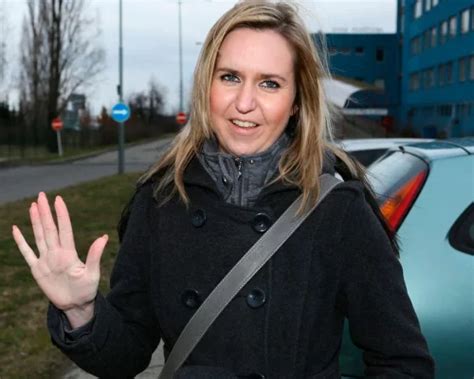 Blonde Sucks And Fucks In Car Datos De Videos Porno Vsex In