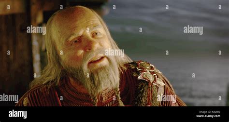 Beowulf Anthony Hopkins As Hrothgar Beowulf Date 2007 Stock Photo Alamy