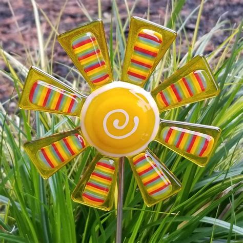 Glassworks Northwest Yellow Flower With Rainbow Stripes Plant Stake