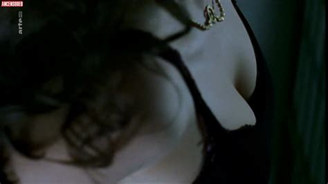 Naked Elena Uhlig In Go For Zucker