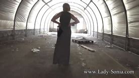 Mature Lady Sonia Strips Completely Nude Outdoors Cnn Amador