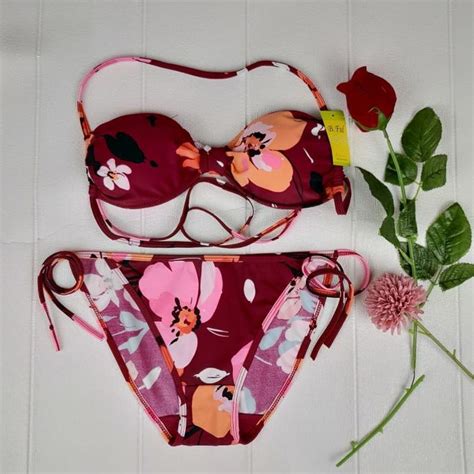 Jual Naia Red Floral Bikini Set Bikini Pantai Baju Renang