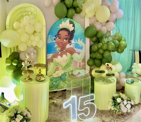 15 Anos Princesa Tiana - Lu Eventos, Princesa Tiana | Festa princesa tiana decoração 15, Festa ...